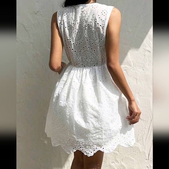 Women's Sleeveless Tie Front Cutout Embroidered Eyelet Dress,Tea Party Dress - Picture 2 of 4